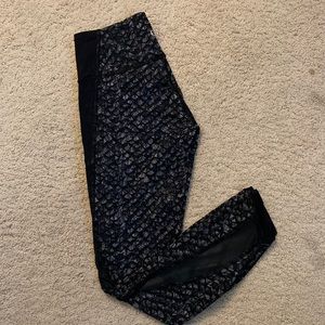 Lululemon Patterned Yoga Pants!!